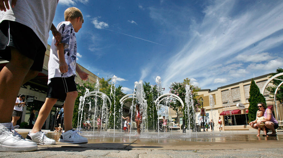 2008 Stony Point Fashion Park